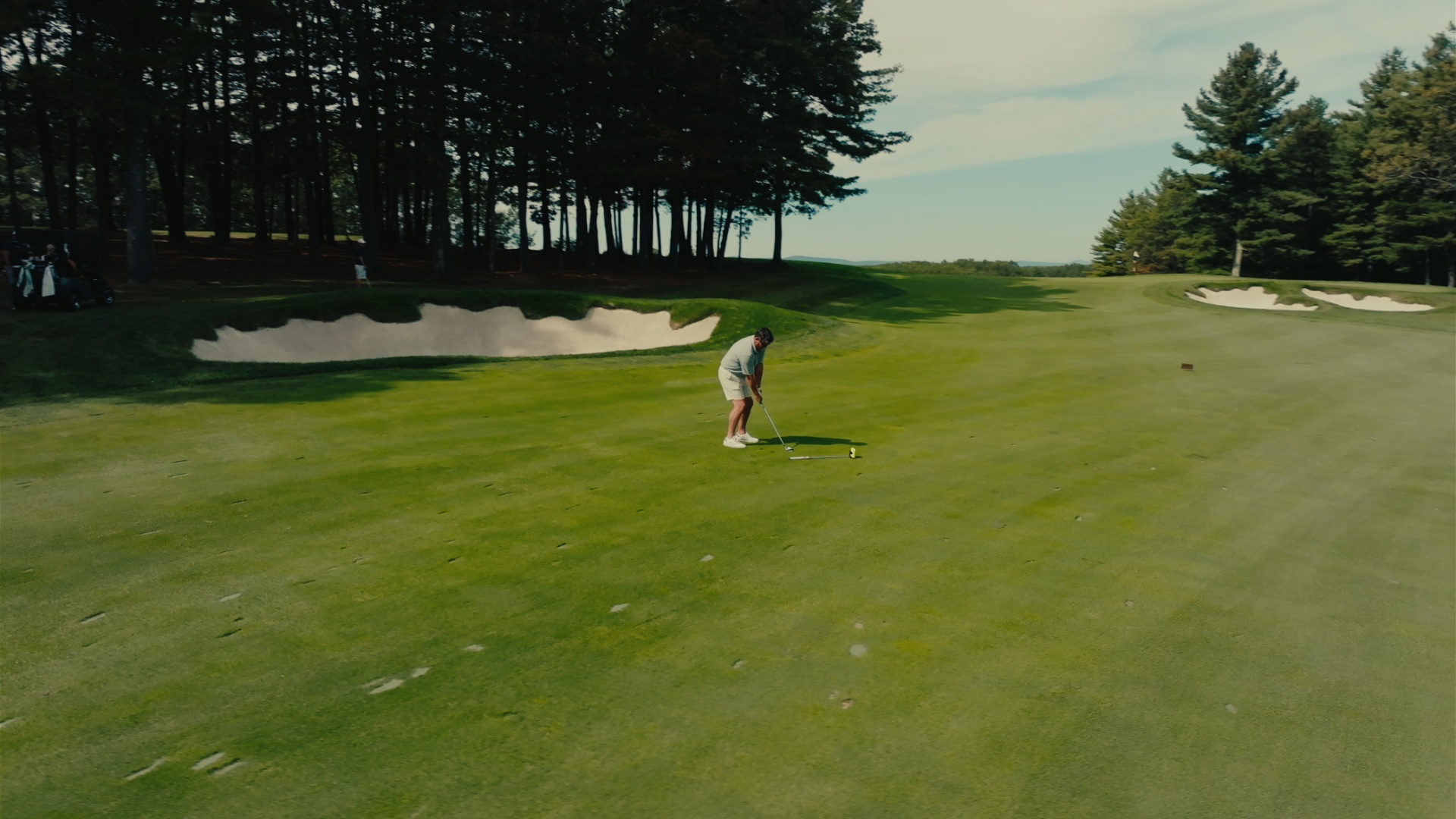 Approach shot from the fairway toward the bunkers